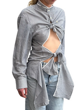 Load image into Gallery viewer, SLASHED BLOUSE / 2