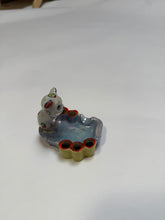 Load image into Gallery viewer, Vintage Japanese Cigarette holder
