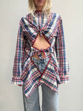 Load image into Gallery viewer, SLASHED BLOUSE / 1
