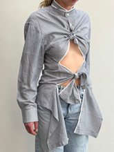 Load image into Gallery viewer, SLASHED BLOUSE / 2
